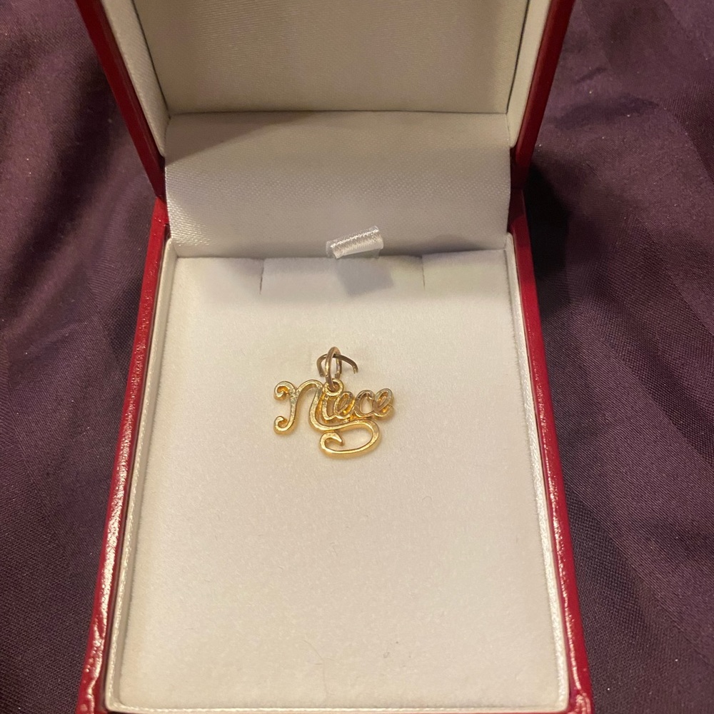 14k gold Niece charm - Picture 2 of 3